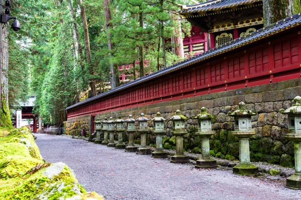 Nikko Japan Unesco World Heritage Site 东绍谷城神龛的一部分 传统石灯 — 图库照片