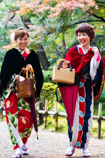 Kyoto Nov Par Meninas Vestem Como Maiko Tradicional Gueixa Novembro — Fotografia de Stock