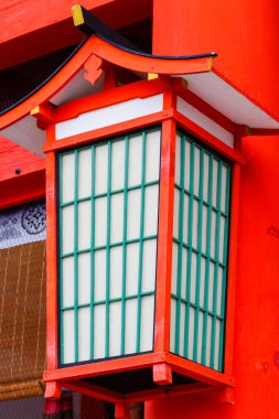 Japon modern ahşap feneri