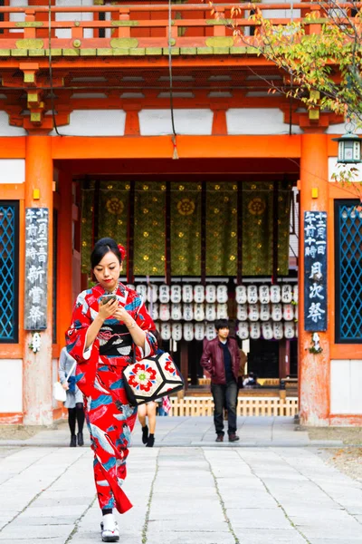 Kyoto Nov Een Paar Meisjes Kleden Zich Als Traditionele Maiko — Stockfoto