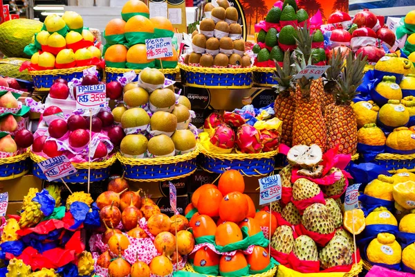 Färgglada Färsk Frukt Står Den Traditionella Kommunala Marknaden Mercado Municipal — Stockfoto