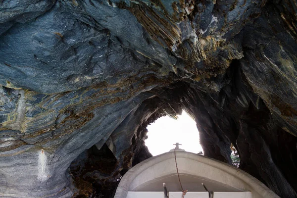 Уникальные Мраморные Пещеры Capillas Del Marmol Генерал Каррера Озеро Называется — стоковое фото