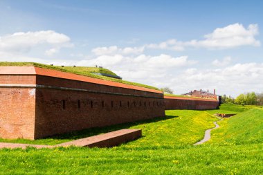 Polonya 'nın Zamosc kentindeki eski şehrin surları. Zamosc - Orta Avrupa 'daki bir Rönesans kasabası örneği, İtalyan 