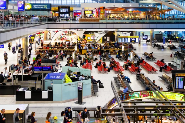 London September People Waiting Room Heathrow Airport Septemer 2016 London — Stock Photo, Image