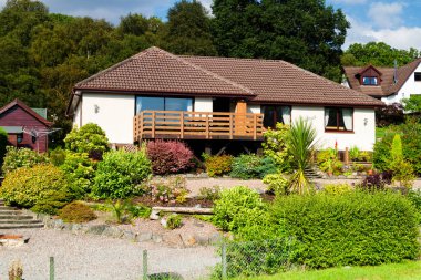 İskoçya 'da modern ev güneşli bir günde, Birleşik Krallık