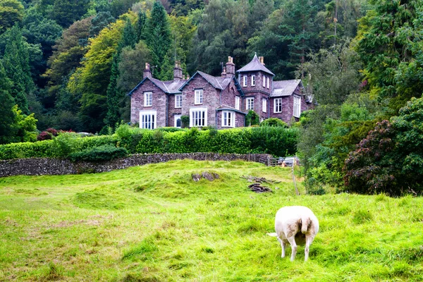 Régi Stílusos Kastély Lake District National Park England Egyesült Királyság — Stock Fotó