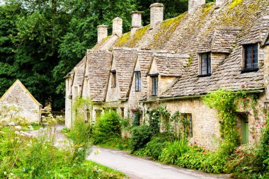 İngiltere 'nin Bibury köyündeki Arlington Row Evleri