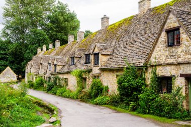 İngiltere 'nin Bibury köyündeki Arlington Row Evleri