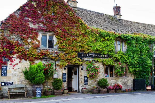 Burford England Σεπτεμβριου 2016 Παλιά Πόλη Στυλ Του Burford Στο — Φωτογραφία Αρχείου