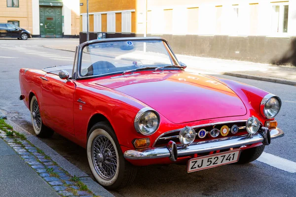 Copenhagen Dinamarca Outubro 2016 Classic Sunbeam Alpine Restaurou Estacionou Rua — Fotografia de Stock