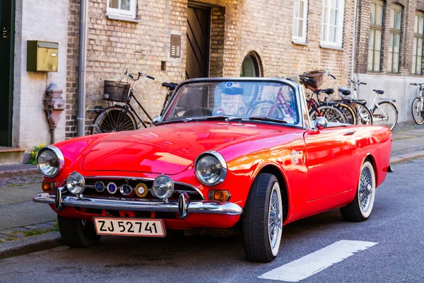 Copenhagen Dinamarca Outubro 2016 Classic Sunbeam Alpine Restaurou Estacionou Rua — Fotografia de Stock