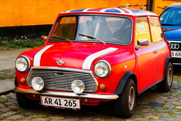 Copenhagen Dinamarca Outubro 2016 Mini Morris 1300 Estacionado Rua Copenhague — Fotografia de Stock