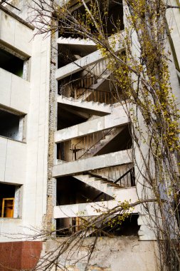 Pripyat. Çernobil Yasak Bölge 'deki hayalet kasaba. Terk edilmiş ev.