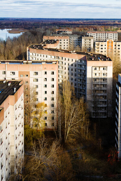 Вид с крыши 16-этажного жилого дома в г. Припять, Чернобыльская АЭС Зона отчуждения, Украина
