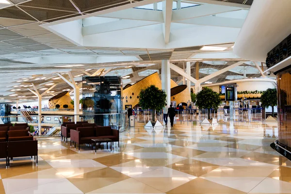 Baku Azerbaijan Novembro 2016 Dentro Terminal Principal Aeroporto Heydar Aliyev — Fotografia de Stock