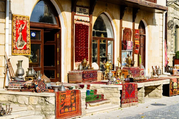 Icheri Sheher Ciudad Vieja Bakú Azerbaiyán Típica Tienda Turística Con —  Fotos de Stock