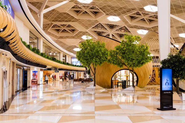 Baku Azerbaijan Novembro 2016 Dentro Terminal Principal Aeroporto Heydar Aliyev Imagem De Stock