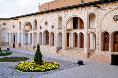 İran 'ın Kashan kentindeki Tabatabei tarihi evi