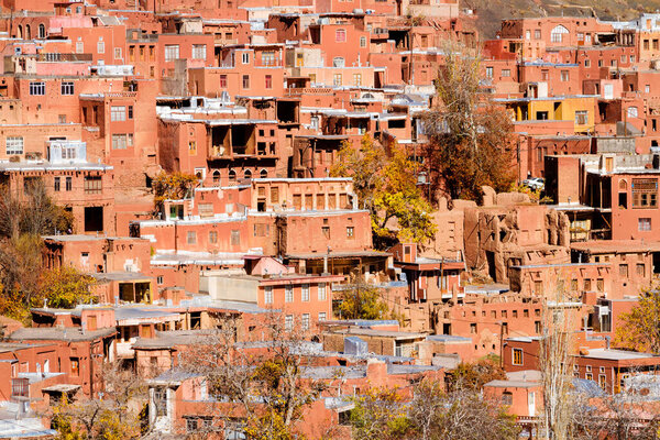 Mountain village Abyaneh in central part of Iran. UNESCO world heritage site.