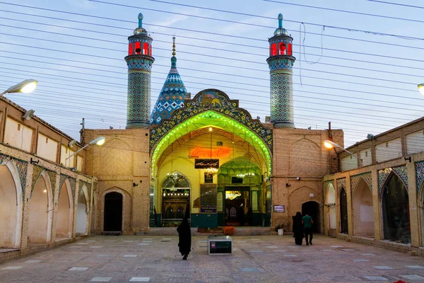Vista Mezquita Agha Bozorg Sobre Fondo Azul Del Cielo Kashan — Foto de Stock