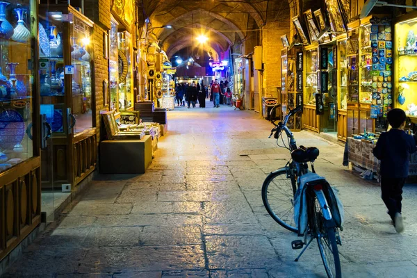 Esfahan Irán Noviembre 2016 Tradicional Bazar Iraní Isfahán Plaza Del — Foto de Stock