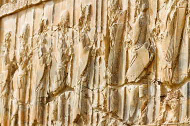 Asilzadeler, Persepolis 'teki Apadana' nın merdiven cephesinde yardım ekibi oluşturdular. Şiraz, İran