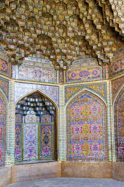 Kleurrijke Oosterse Geometrische Ontwerp Patroon Vaak Ontmoet Perzische Moskeeën Medailles — Stockfoto