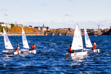 COPENHAGEN, DENMARK - 8 Ekim 2016: Danimarka 'nın başkenti Kopenhag' da küçük tekne yarışı