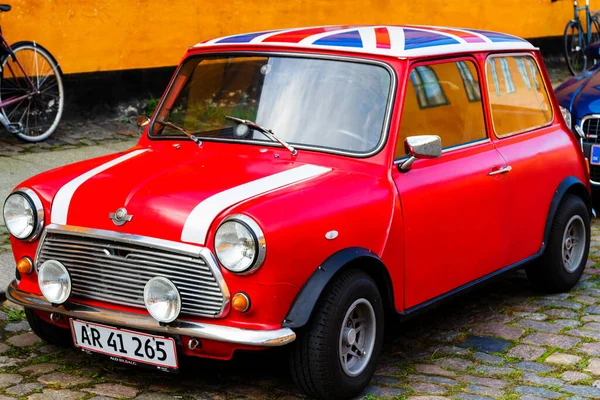 Copenhagen Dania Październik 2016 Mini Morris 1300 Zaparkowany Ulicy Kopenhadze — Zdjęcie stockowe