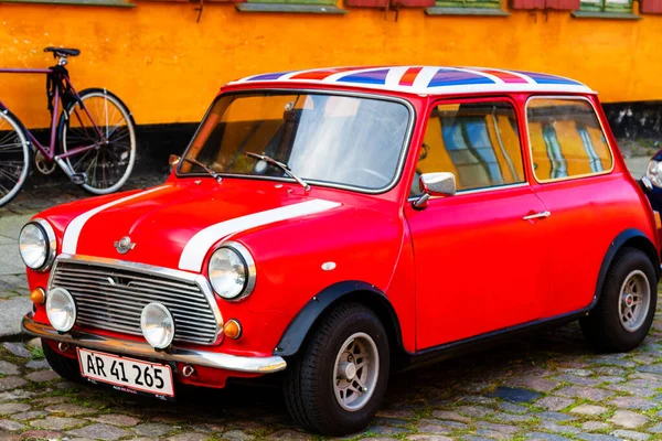 Copenhagen Dinamarca Outubro 2016 Mini Morris 1300 Estacionado Rua Copenhague — Fotografia de Stock