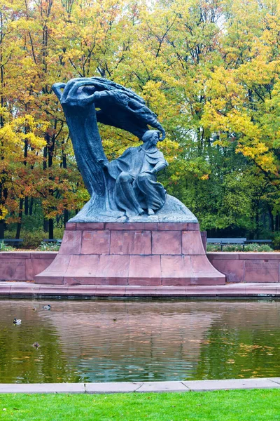 Warsaw Poland October 2016 Fryderyk Chopin Monument Autumn Scenery Royal — Stock Photo, Image