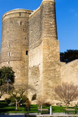 Bakü 'deki Giz Galasi olarak da bilinen Maidens kulesi Hazar Denizi kıyısındaki Azerbaycan' ın başkenti.