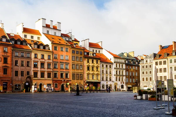 Warsaw Poland Oktober 2016 Vackra Hyreshus Gatan Nowomiejska Och Gatan — Stockfoto