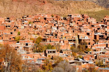 İran 'ın orta kesimindeki Abyaneh dağ köyü. UNESCO dünya mirası sahası.