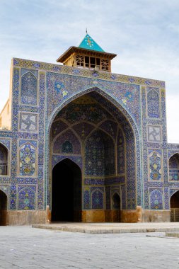 Masjed-e Jadid-e Abbasi ya da Şah Büyük Kraliyet Cami Tavanı Mavi Fayanslar Süslemesi