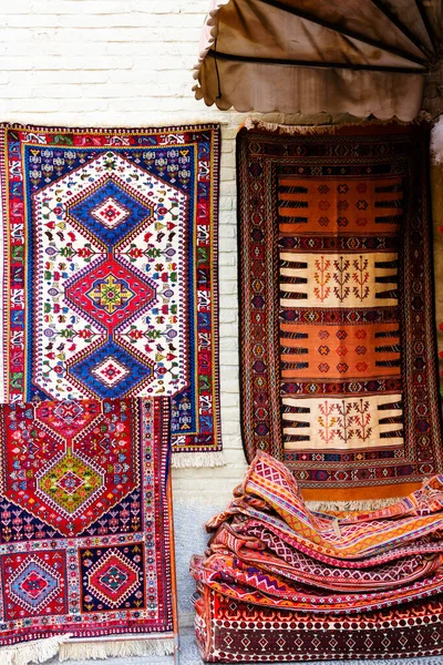 Tapetes Iranianos Tradicionais Tapetes Scarfs Loja Isfahan Bazar Bazar Esfahan — Fotografia de Stock