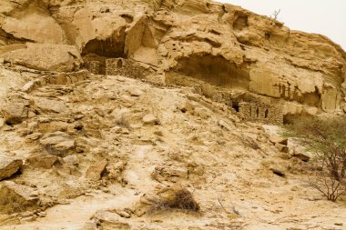 Chahkooh Yıldızlar Vadisi. Qeshm Adası, İran. Fotoğraf hafif kum fırtınası sırasında çekildi.