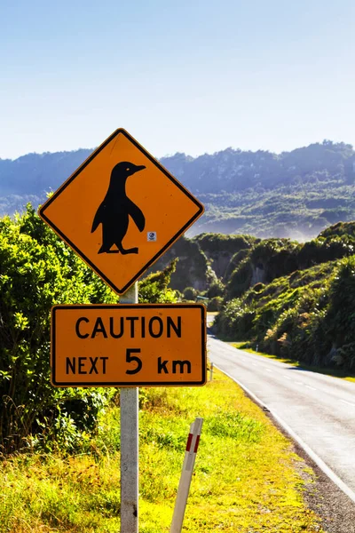 Punakaki Nueva Zelanda Marzo 2017 Señal Nueva Zelanda Atención Penguin — Foto de Stock