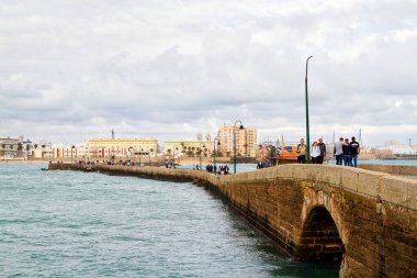 CADIZ, İspanya - 2 Mayıs 2017: Cadiz, Endülüs, İspanya 'nın panoramik manzarası