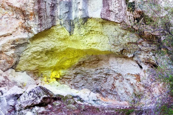Schlamm Teiche Mit Blauem Türkisfarbenem Warmwasser Pools Dämpfe Und Höhlen — Stockfoto