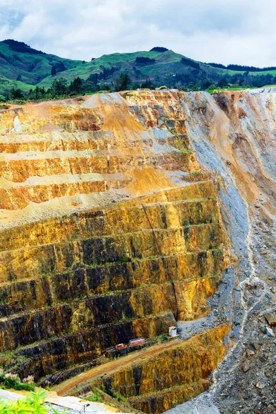Martha Madeni, Açılmış Altın Madeni, Waihi, Yeni Zelanda. Tarihsel endüstriyel manzaraya sahip teknolojik bir topluluğun olağanüstü bir örneği..