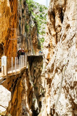 El Camino del Rey, tadilattan önce kralın yolu dünyanın en tehlikeli yollarından biriydi. Malaga, Endülüs, İspanya