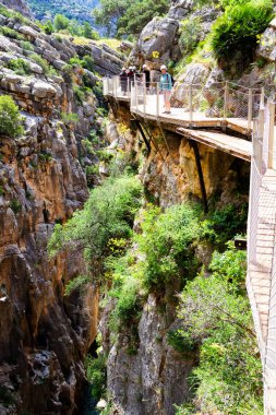 El Camino del Rey, tadilattan önce kralın yolu dünyanın en tehlikeli yollarından biriydi. Malaga, Endülüs, İspanya