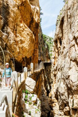 El Camino del Rey, tadilattan önce kralın yolu dünyanın en tehlikeli yollarından biriydi. Malaga, Endülüs, İspanya