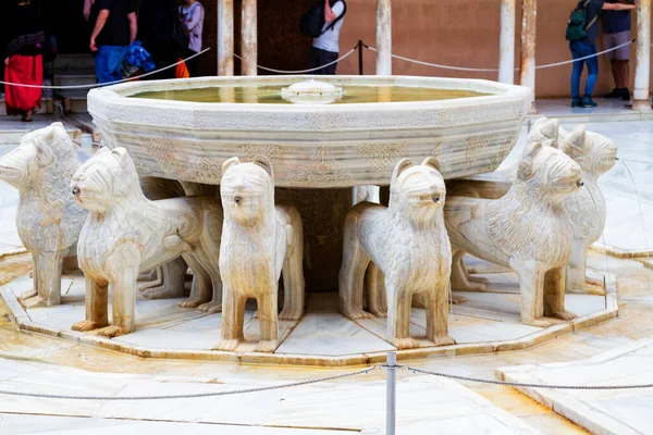 Famous Lion Fountain Alhambra Palace Granada Andalusia Spain — Stock Photo, Image
