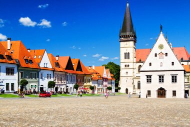 BARDEJOV, SLOVAKIA - 15 Ağustos 2017: UNESCO 'nun listesindeki Bardejov kenti, Slovakya