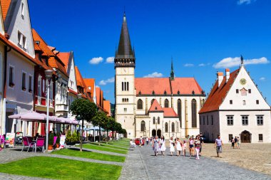 BARDEJOV, SLOVAKIA - 15 Ağustos 2017: UNESCO 'nun listesindeki Bardejov kenti, Slovakya