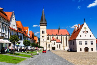 BARDEJOV, SLOVAKIA - 15 Ağustos 2017: UNESCO 'nun listesindeki Bardejov kenti, Slovakya