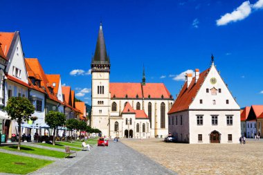 BARDEJOV, SLOVAKIA - 15 Ağustos 2017: UNESCO 'nun listesindeki Bardejov kenti, Slovakya