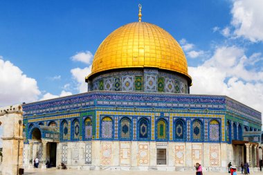JERUSALEM, ISRAEL - 5 Ekim 2017: Kubbe of the Rock, Kudüs, İsrail 'deki Tapınak Dağı' nın tepesindeki kutsal bir yer.